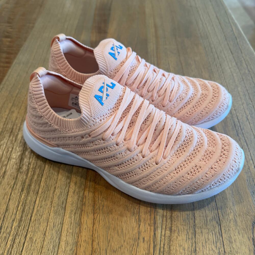 APL Women's Techloom Wave Sneakers - Size 8.5 - Picture 3 of 5